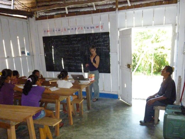 Iquito language class